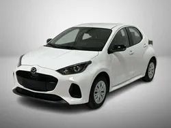 Bianco Nuova 2024 Mazda 2 Prime-Line Tre volumi | 19.250 € (Buon prezzo)