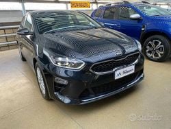 Nero Usata 2019 Kia Ceed Due volumi | 13.900 € (Cara)