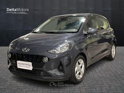 Gray Usata 2022 Hyundai i10 Due volumi | 13.500 € (Buon prezzo)