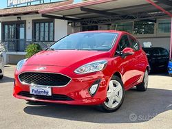 Rosso Usata 2018 Ford Fiesta Tre volumi | 8990 € (Buon prezzo)
