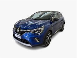 Blu scuro Usata 2022 Renault Captur Techno SUV | 20.990 € (Cara)