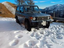 Blu Usata 1986 Mitsubishi Pajero SUV | 4900 €