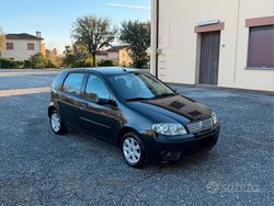 Nero Usata 2004 Fiat Punto Dynamic Tre volumi | 2300 € (Buon prezzo)