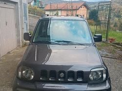Grigio Usata 2010 Suzuki Jimny SUV | 12.900 € (Buon prezzo)