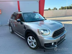 Grigio Usata 2019 Mini Cooper D Countryman Hype SUV | 17.700 € (Buon prezzo)