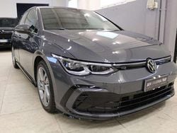 Grigio Usata 2023 VW Golf VIII R-line Tre volumi | 26.900 € (Buon prezzo)