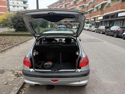 Usata 2003 Peugeot 206 Tre volumi | 1800 € (Buon prezzo)
