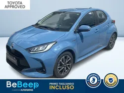 Blu metallizzato Usata 2021 Toyota Yaris Hybrid Trend Due volumi | 17.400 € (Buon prezzo)