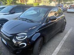 Nero Usata 2022 Fiat 500e La Prima Cabrio | 19.900 € (Buon prezzo)