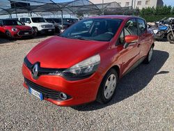 Rosso Usata 2015 Renault Clio IV Tre volumi | 6900 € (Buon prezzo)