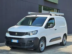 Bianco Usata 2020 Peugeot Partner Premium Monovolume | 12.900 € (Buon prezzo)