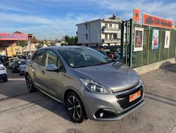 Argento Usata 2019 Peugeot 208 GT-line Due volumi | 10.550 € (Ottimo prezzo)