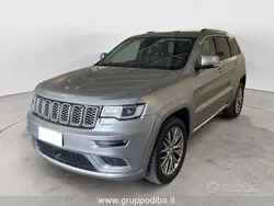 Argento Usata 2018 Jeep Grand Cherokee Overland SUV | 26.920 € (Buon prezzo)