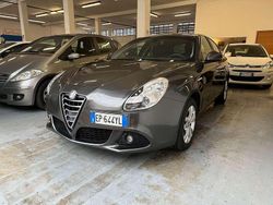 Grigio Usata 2013 Alfa Romeo Giulietta Distinctive Tre volumi | 9250 € (Buon prezzo)