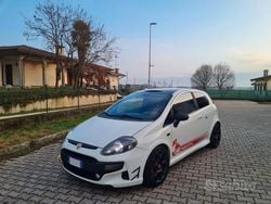 Bianco Usata 2011 Abarth Punto Evo Due volumi | 9500 € (Super prezzo)
