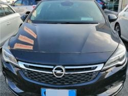 Nero Usata 2019 Opel Astra Tre volumi | 10.000 € (Cara)