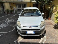 Bianco Usata 2010 Fiat Punto Evo Emotion Due volumi | 3000 € (Ottimo prezzo)
