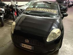 Nero Usata 2009 Fiat Grande Punto Due volumi | 3100 € (Buon prezzo)