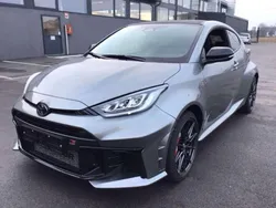 Grigio Nuova 2024 Toyota Yaris Tre volumi | 55.900 € (Buon prezzo)