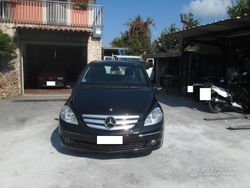 Nero Usata 2009 Mercedes B150 Monovolume | 3499 €