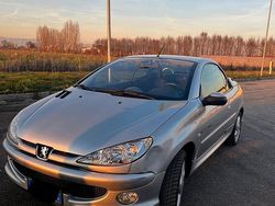 Grigio Usata 2005 Peugeot 206 CC Cabrio | 2500 €