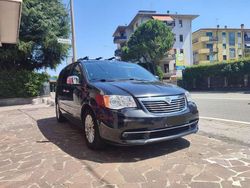 Nero Usata 2015 Lancia Voyager Platinum Monovolume | 15.500 € (Molto cara)
