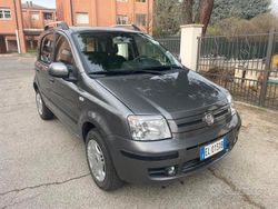 Grigio Usata 2012 Fiat Panda Due volumi | 5300 € (Molto cara)