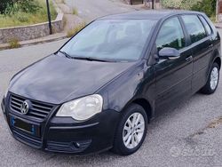 Nero Usata 2008 VW Polo Tre volumi | 2400 € (Buon prezzo)