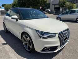 Bianco Usata 2011 Audi A1 Ambition Due volumi | 8250 € (Buon prezzo)