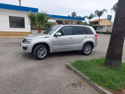 Argento Usata 2015 Suzuki Vitara SUV | 15.000 €