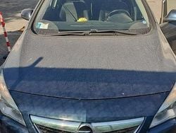 Blu Usata 2011 Opel Astra Tre volumi | 1800 € (Super prezzo)