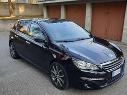 Usata 2016 Peugeot 308 Active Tre volumi | 8500 € (Buon prezzo)