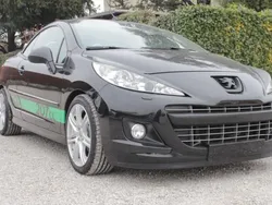 Non specificato Usata 2011 Peugeot 207 CC Roland Garros Cabrio | 5900 € (Buon prezzo)