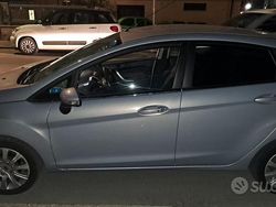 Usata 2010 Ford Fiesta Titanium Due volumi | 5200 € (Molto cara)