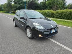 Nero Usata 2012 Renault Clio IV Tre volumi | 3900 € (Buon prezzo)
