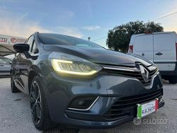Blu Usata 2018 Renault Clio GrandTour Station wagon | 8490 € (Buon prezzo)