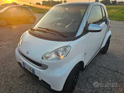 Usata 2010 Smart ForTwo Coupé Due volumi | 4300 € (Buon prezzo)