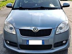 Blu/azzurro Usata 2009 Skoda Fabia Sport Due volumi | 1600 € (Ottimo prezzo)