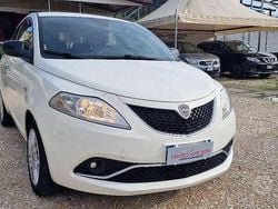 Bianco Usata 2017 Lancia Ypsilon Gold Due volumi | 6900 € (Buon prezzo)