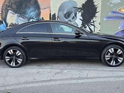Nero Usata 2009 Mercedes CLS320 Tre volumi | 8500 € (Buon prezzo)