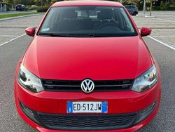 Rosso Usata 2010 VW Polo Highline Tre volumi | 5490 € (Buon prezzo)