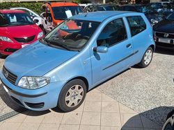 Blu Usata 2006 Fiat Punto Due volumi | 2790 € (Buon prezzo)