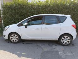 Bianco Usata 2015 Opel Meriva Cosmo Monovolume | 5000 € (Buon prezzo)