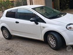 Bianco Usata 2012 Fiat Punto Due volumi | 1500 €
