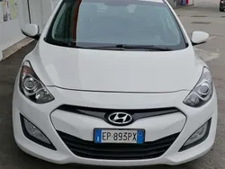 Usata 2013 Hyundai i30 Classic Tre volumi | 6900 € (Buon prezzo)