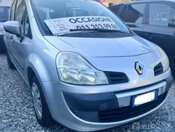 Argento Usata 2008 Renault Modus Monovolume | 2490 € (Ottimo prezzo)