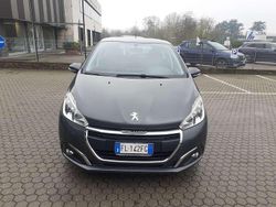 Grigio Usata 2017 Peugeot 208 Allure Due volumi | 7500 € (Buon prezzo)