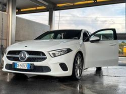 Bianco Usata 2019 Mercedes A180 Tre volumi | 21.500 € (Buon prezzo)