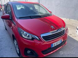 Rosso Usata 2014 Peugeot 208 Due volumi | 6500 € (Buon prezzo)