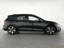 Nero Usata 2023 VW Golf VIII GTD Tre volumi | 33.700 € (Ottimo prezzo)